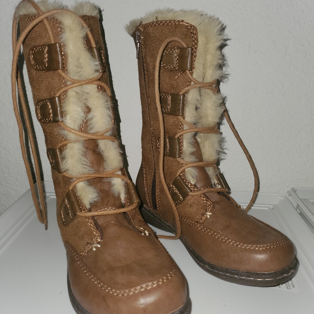 BOC Girl boots size 1